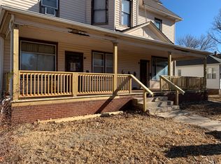 214 S Saint John Ave #D, Lyons, KS 67554