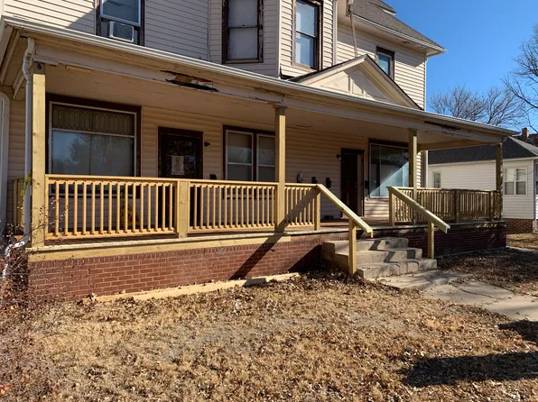 214 S Saint John Ave #D, Lyons, KS 67554