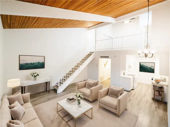 5460 White Oak Ave Unit E323, Los Angeles, CA 91316