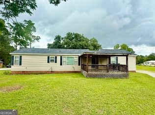 451 Lambs Bridge Rd, Swainsboro, GA 30401