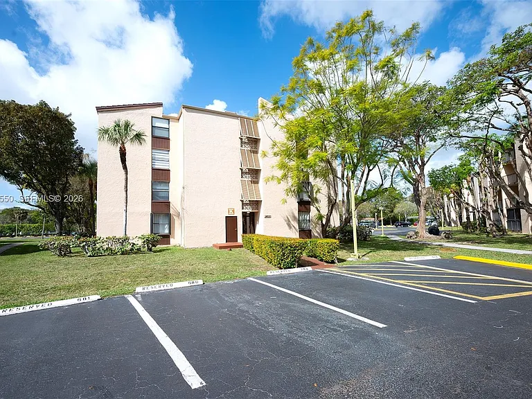 14601 N Kendall Dr #308K — Photo 9
