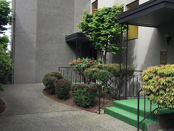 4th image of 314 N 134th St #101