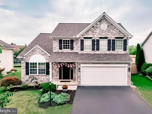 3 Sussex Dr, Carlisle, PA 17013