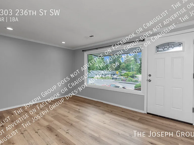5303 236th St SW — Photo 3