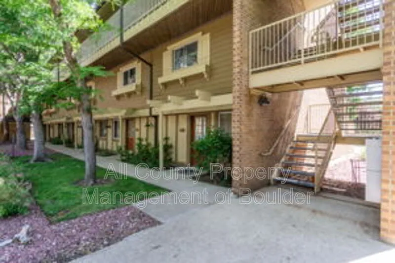 3423 Madison Ave #X335