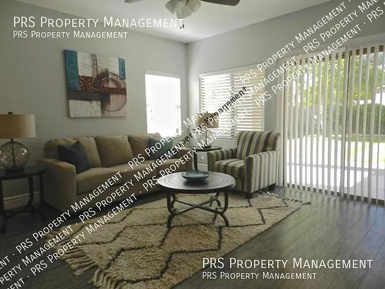 2052 E La Costa Dr — Photo 11