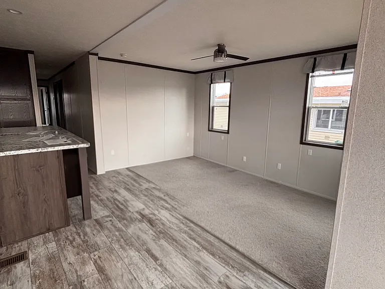 Red Oak Dr — Photo 3