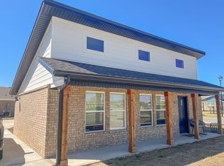 798 N Honey Locust Bnd, Fayetteville, AR 72704