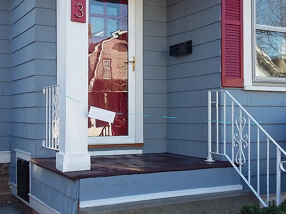 3rd image of 173 Warren Ave