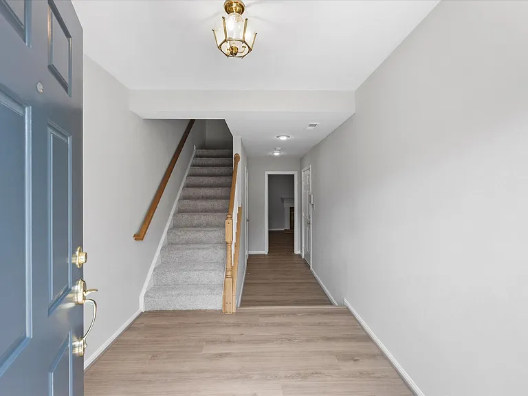 299 S Pickett St — Photo 30