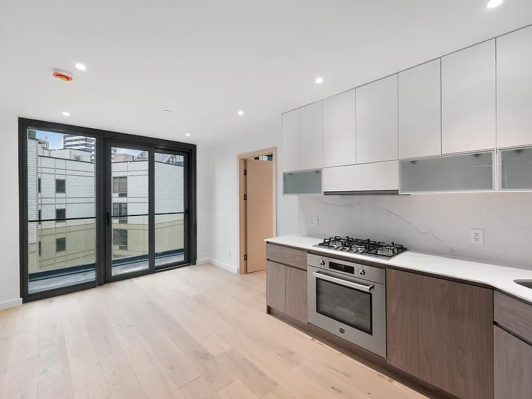 42-62 Hunter St #7C — Photo 1