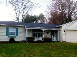 6042 Buttonwood Ct SE, Ada, MI 49301
