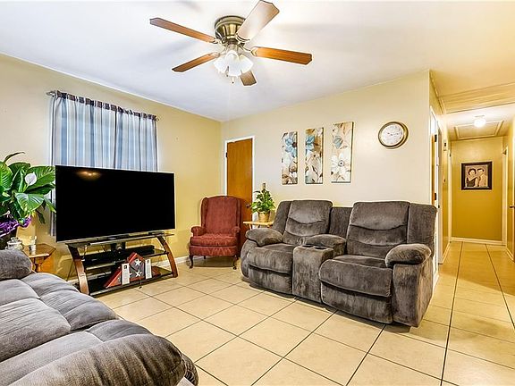 5th image of 5114 Mount Shasta Dr