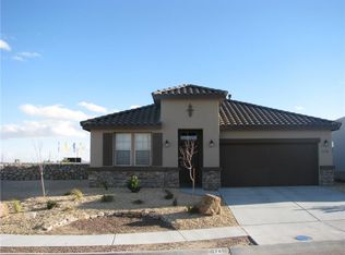 1074 Iron Hill Ave, Sunland Park, NM 88063