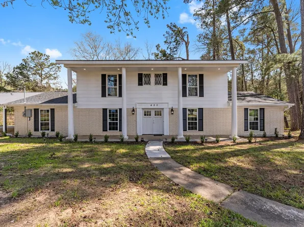 420 E Lake Dr, Livingston, TX 77351