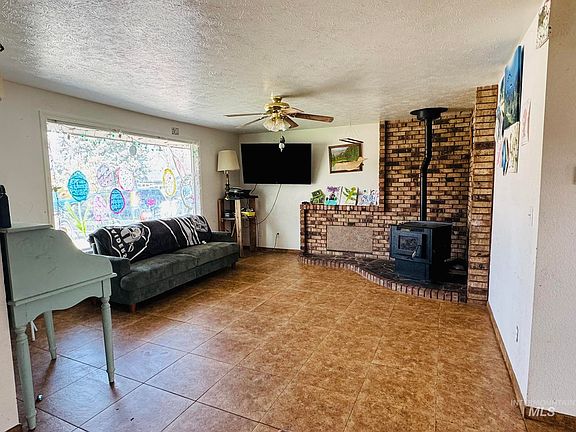 4th image of 1278 SW 15th Ave