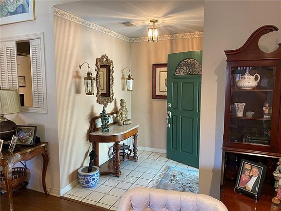 2nd image of 363 Windermere Blvd Unit 412
