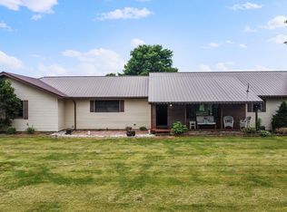 5836 N 700th Rd E, New Carlisle, IN 46552
