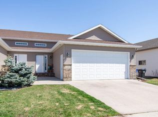 4460 53rd St S, Fargo, ND 58104