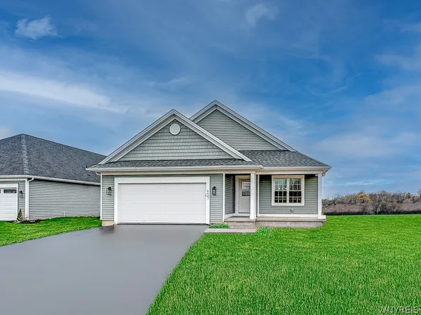 6687 Curtis Ct, Lockport, NY 14094