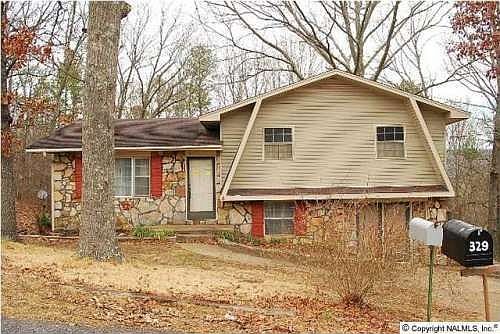 2nd image of 328 Horseshoe Cir SW