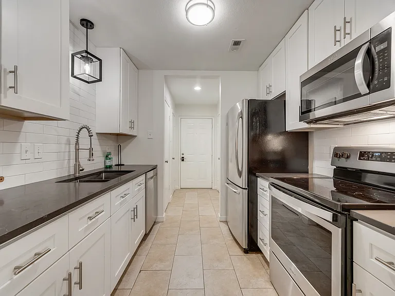7492 E Northwest Hwy #143 — Photo 8
