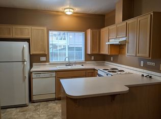 2754 Chad Dr, Eugene, OR 97408