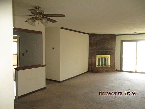 4th image of 935 W Glen Park Ave APT 301