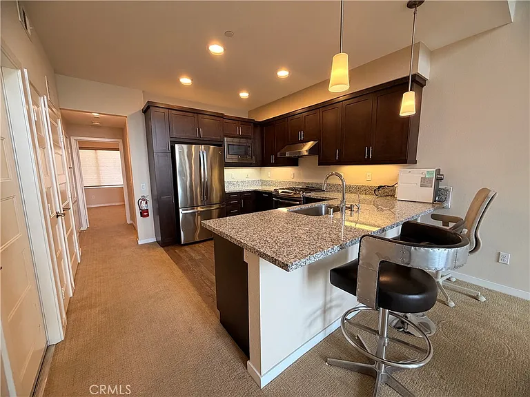 1508 W Artesia Sq #B — Photo 4