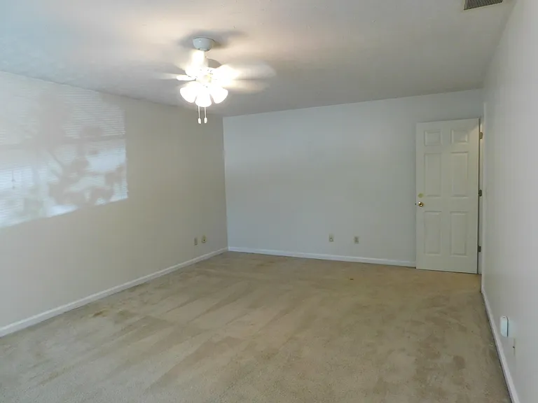 4770 N Briar Gate Dr — Photo 23