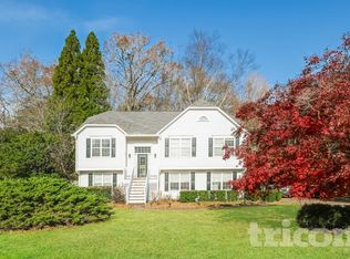 3575 Wake Robin Way, Cumming, GA 30028