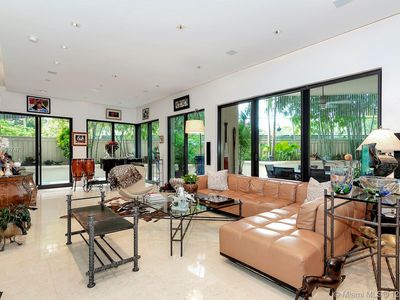 2901 S Bayshore Dr APT 1F, Miami, FL, 33133