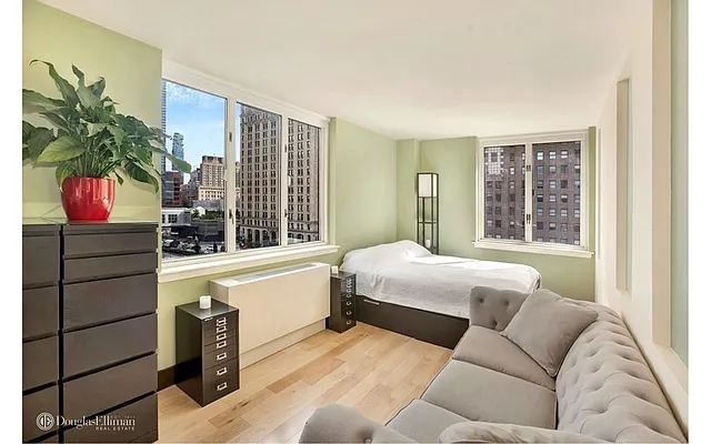 Rented by Douglas Elliman | media 17