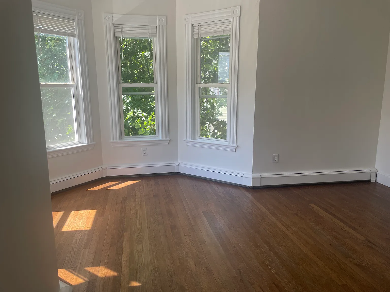 2 bed, 1400 sqft, $2,600 — Photo 4