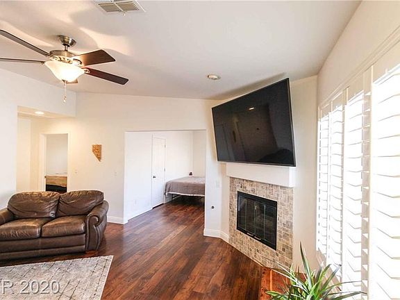 3rd image of 256 Big Horn Dr