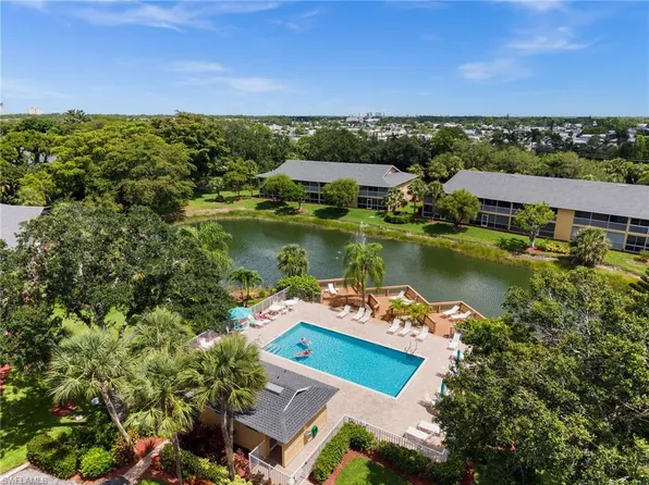 1190 Yesica Ann CIR #B205, NAPLES, FL 34110