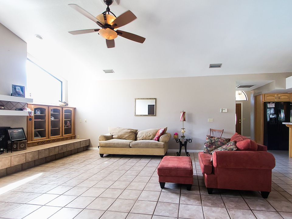 1st image of 1602 Palace Ct