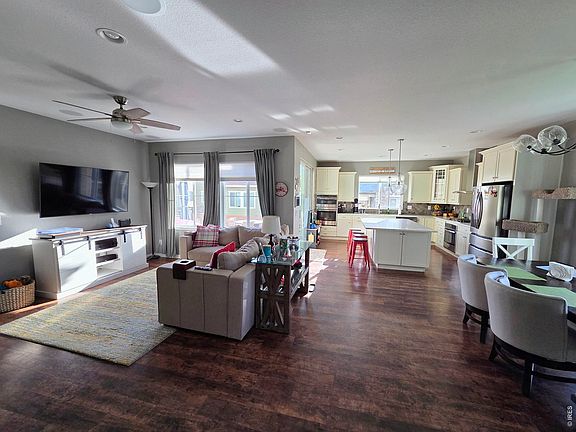 3rd image of 67 Starlight Cir