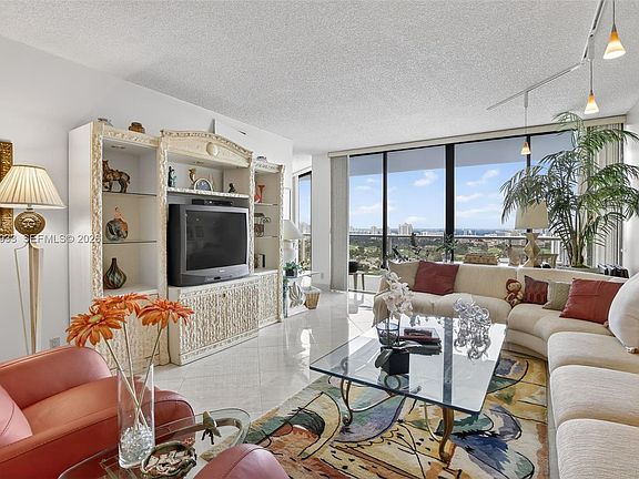 3rd image of 20281 E Country Club Dr APT 2403