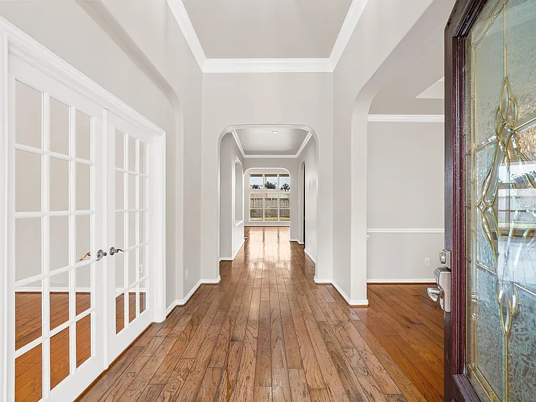 6118 Berwick Ln — Photo 4