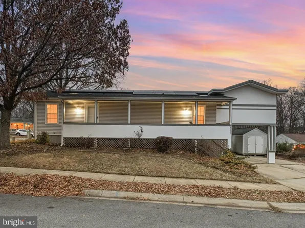 8903 Josephs Coat Ct, Jessup, MD 20794