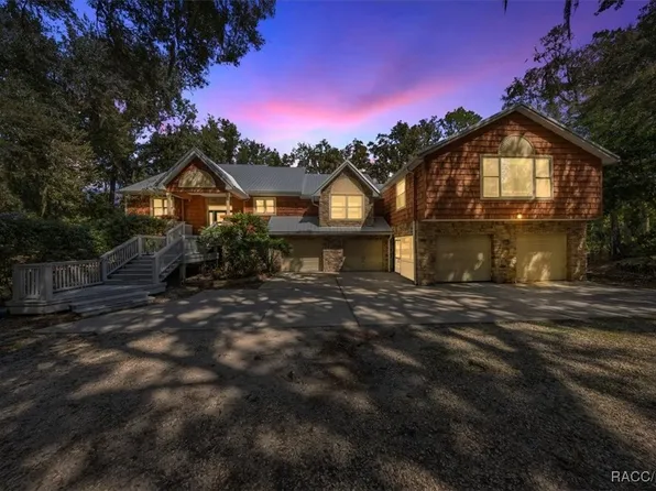 10661 N Sunflower Point, Crystal River, FL 34428