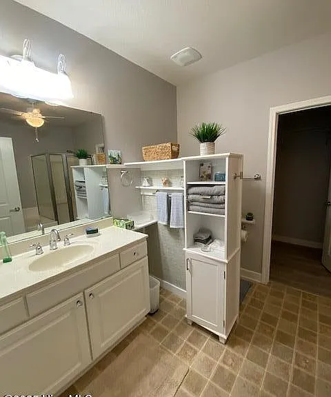 240 Woodlands Way #17 — Photo 16