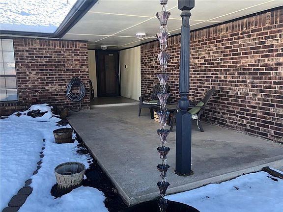 2nd image of 13245 Moccasin Ln