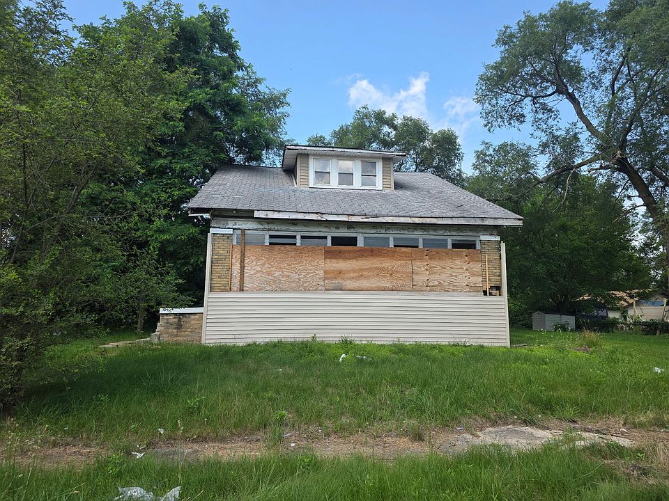 2nd image of 3866 Pennsylvania St