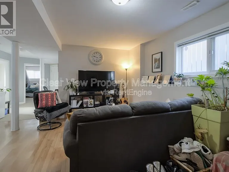 15 Assiniboia Way W #BASEMENT — Photo 3