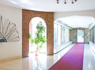 3000 Dufferin St #1-BEDROOM, Toronto, ON M6B3T6