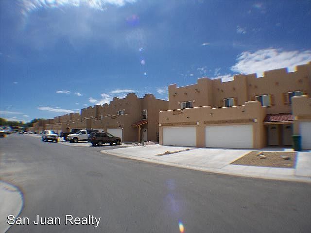 1st image of 1918 Hollyhock Cir