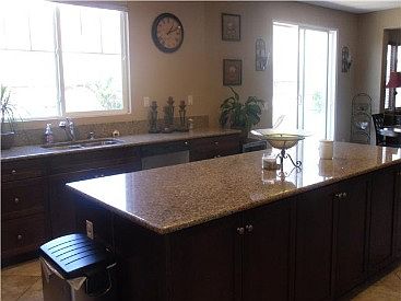 3rd image of 3276 Crane Ave