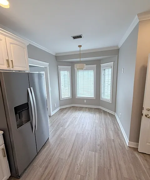 10531 Ontario Dr — Photo 3